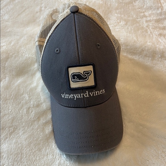 VINEYARD VINES BLUE TRUCKER HAT - Picture 1 of 5